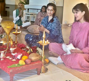 Jacqueliene Fernandez, Anusha Dandekar perform ‘Rudrabhishek puja’ in Shravan