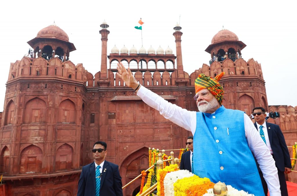 World leaders, including Macron & Putin, greet India on Independence Day