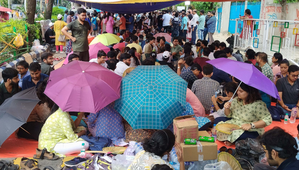 Bengal govt invites agitating doctors for talks this evening, medics yet to decide