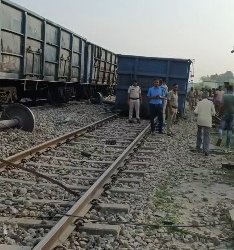 goods train derail