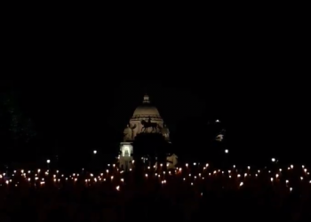 Kolkata turns off lights to protest against RG Kar incident