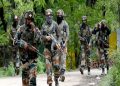 Shopian: Soldiers return back after a massive eight-hour search operation by security forces in around 20 villages of Jammu and Kashmir's Shopian district ended on May 4, 2017. (Photo: IANS)