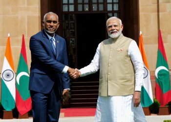 PM Modi meets Maldives President Muizzu