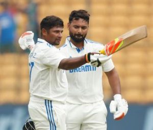 Sarfaraz maiden ton carries India to 344/3 at lunch against NZ