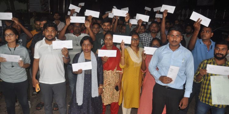 Students’ body urges Prez Murmu to cancel exams