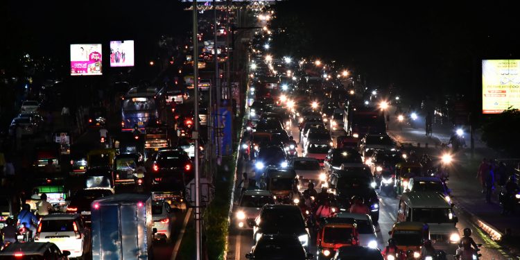 Bhubaneswar Durga Puja 2024 heavy traffic