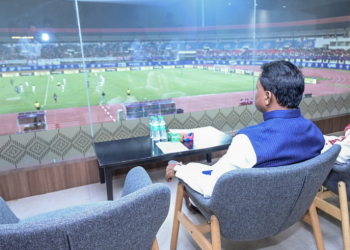 Odisha CM witnesses ISL football match at Kalinga Stadium