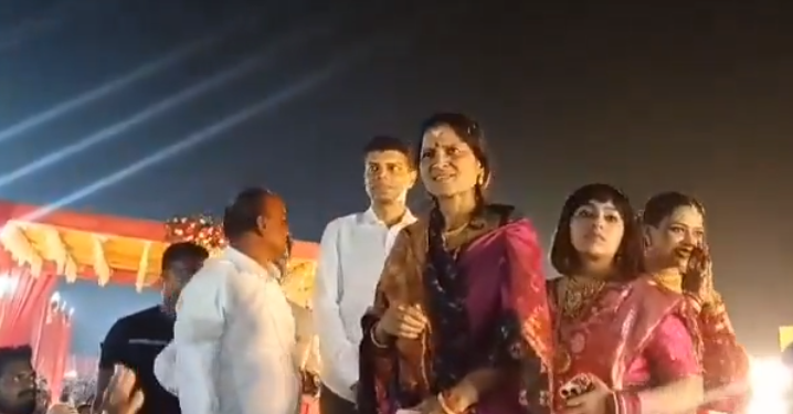 Pandian makes public appearance after five months, attends wedding of BJD leader's daughter