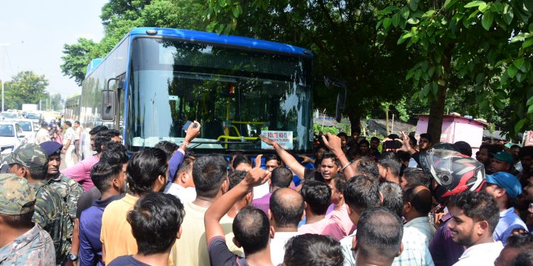 Bhubaneswar residents protest as ‘Mo Bus’ accident leaves girl injured