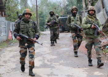 J&K: One terrorist killed, four security men injured in Srinagar gunfight