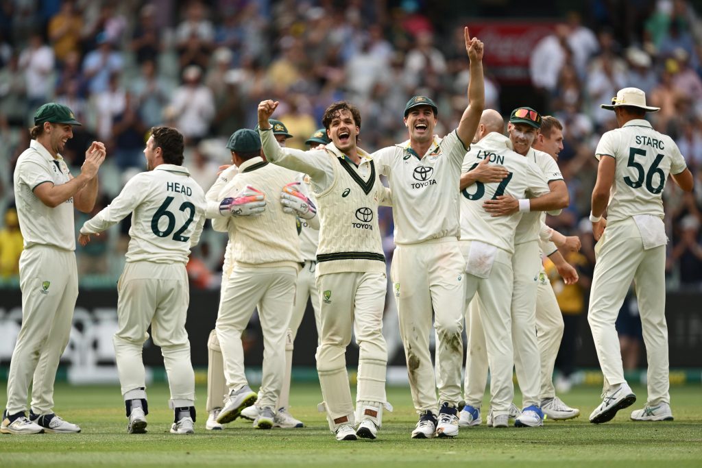 Australia beat India by 184 runs in fourth Test