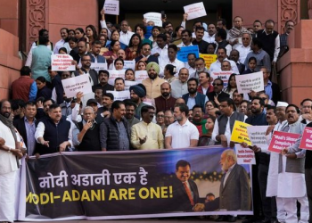 Opposition MPs protest on Adani issue in Parliament premises with black 'jholas'