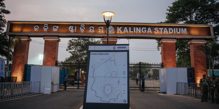 State govt under fire over Kalinga Stadium parking