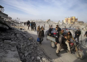 Displaced Palestinians return to their homes in Rafah (Pic - AP)