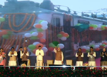 PM Modi flags off Pravasi Bharatiya Express, a tourist train for NRIs