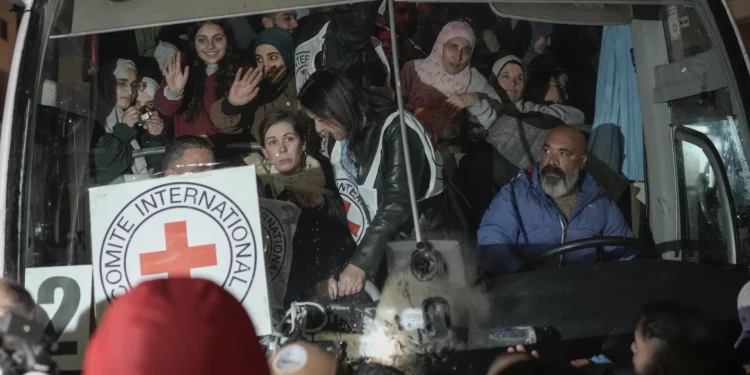 Palestinian women prisoners arrive in West Bank in a bus from Israel (Pic- AP)