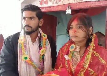 Watch viral wedding video: Married woman ties knot with loan recovery agent, leaves hubby for this reason!