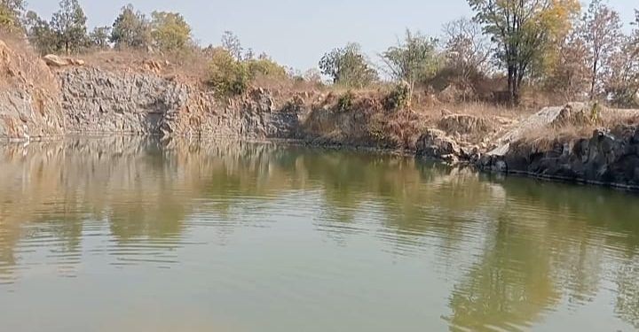 Villagers protest order to dump fly ash in quarry