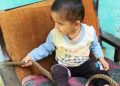 Child playing-Viral video