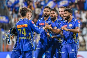 IPL 2025: SRH post 162/5 against MI